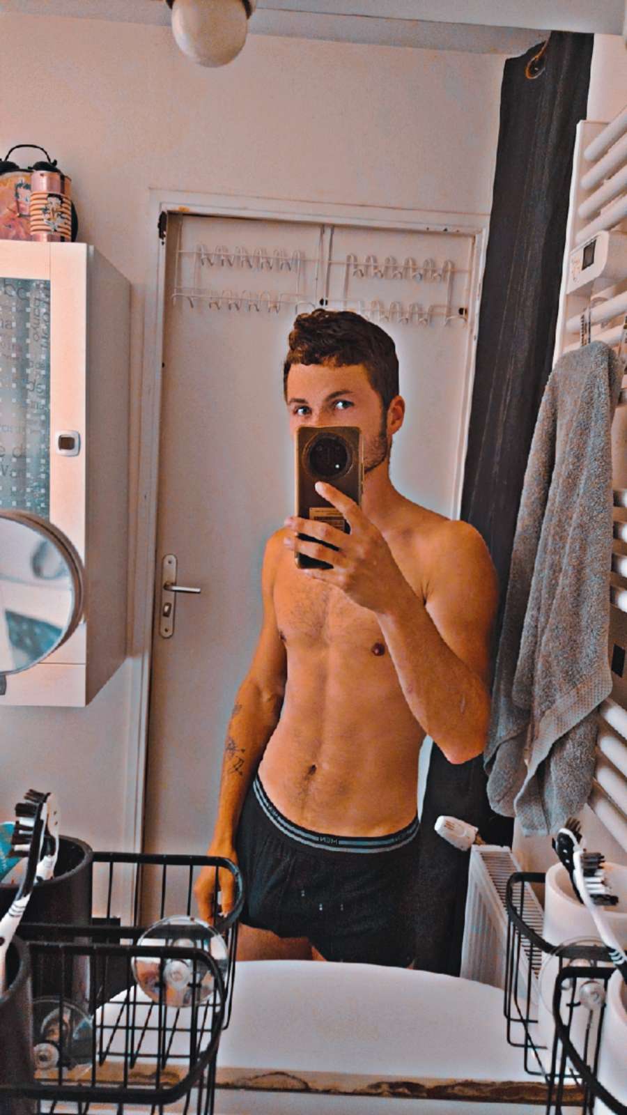 Profil de Reyan, 22 ans, Gay Canada à Port Hope