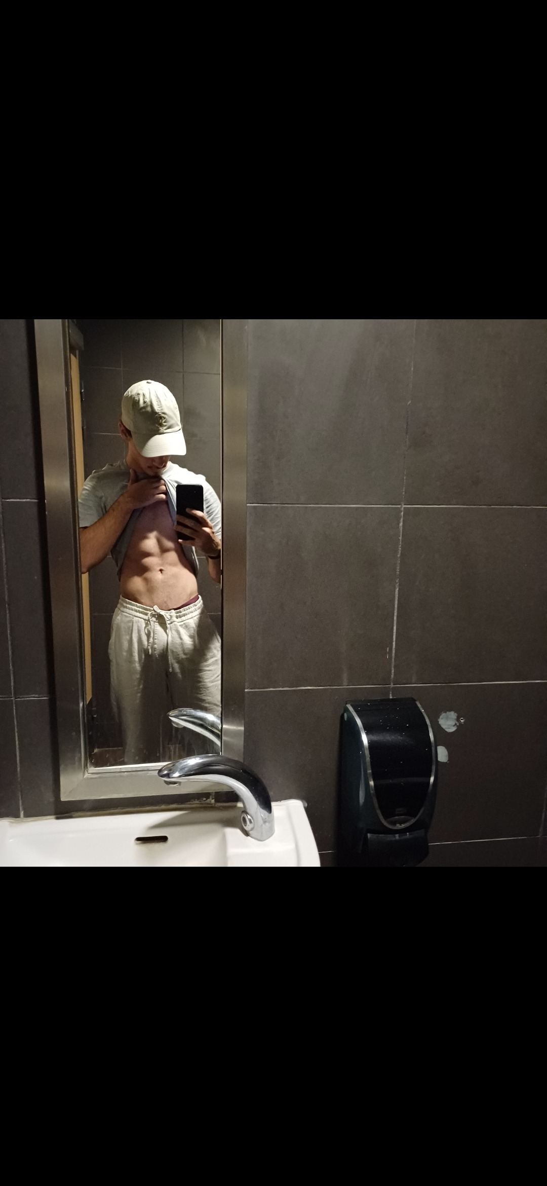 Profil de Abdel-hafid, 21 ans, Gay Canada à Davidson
