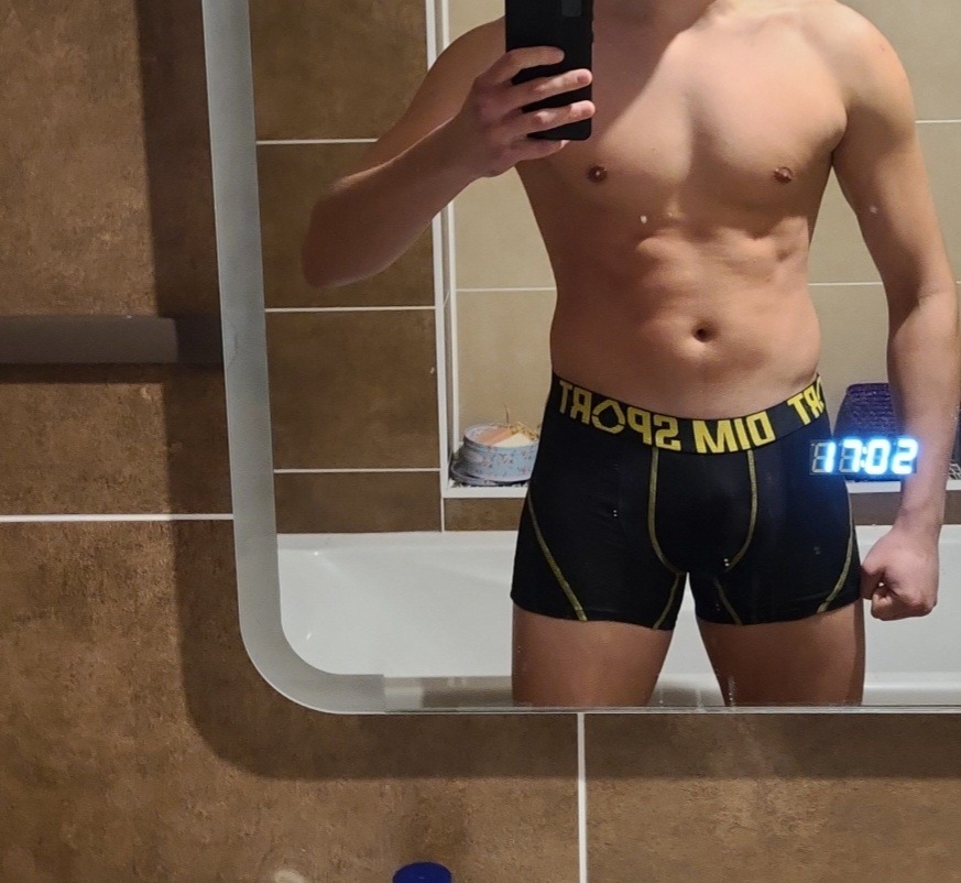 Profil de Altan, 31 ans, Gay Canada à Champneuf