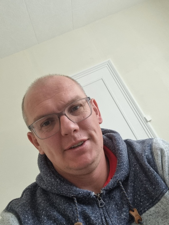 Profil de Juvenal, 41 ans, Gay Canada à Saint-Samuel