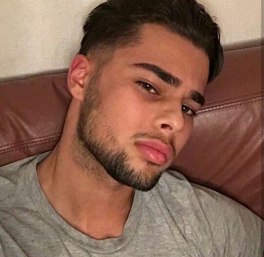 Profil de Efraim, 25 ans, Gay Canada à Pointe-Claire