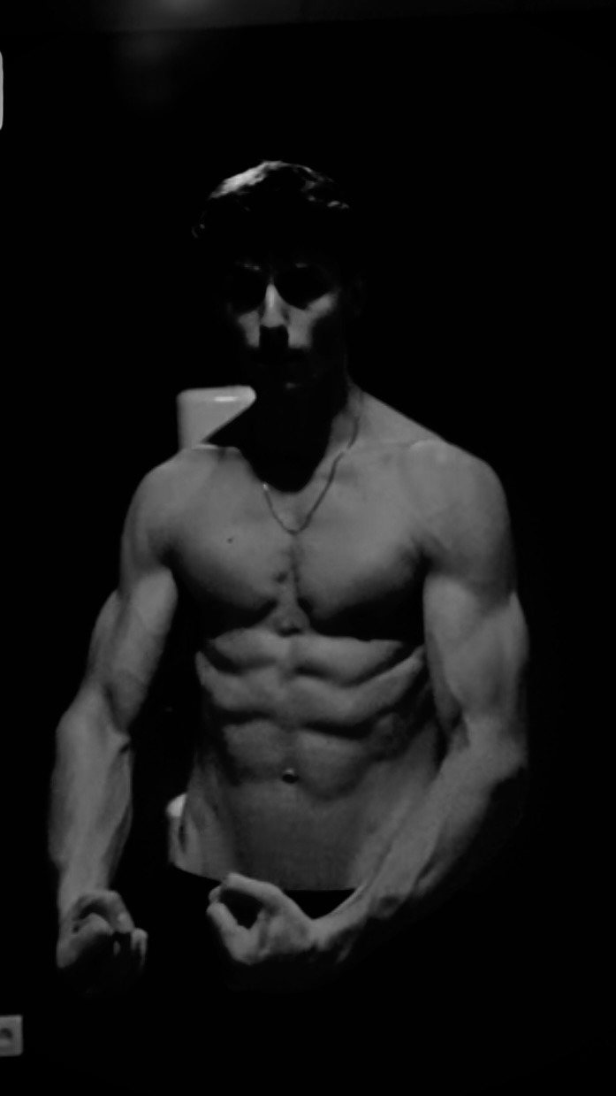Profil de Geoffroi, 22 ans, Gay Canada à Beaverlodge