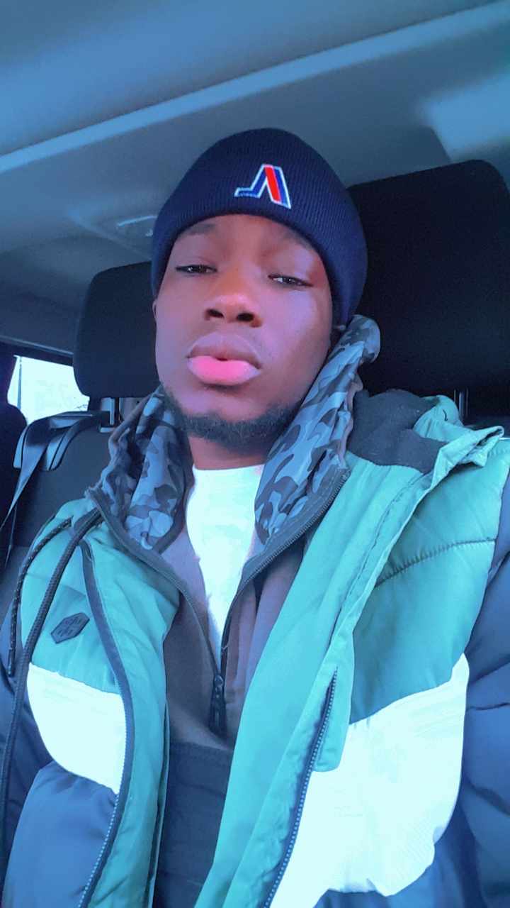 Profil de Ingo, 21 ans, Gay Canada à Saint-Denis