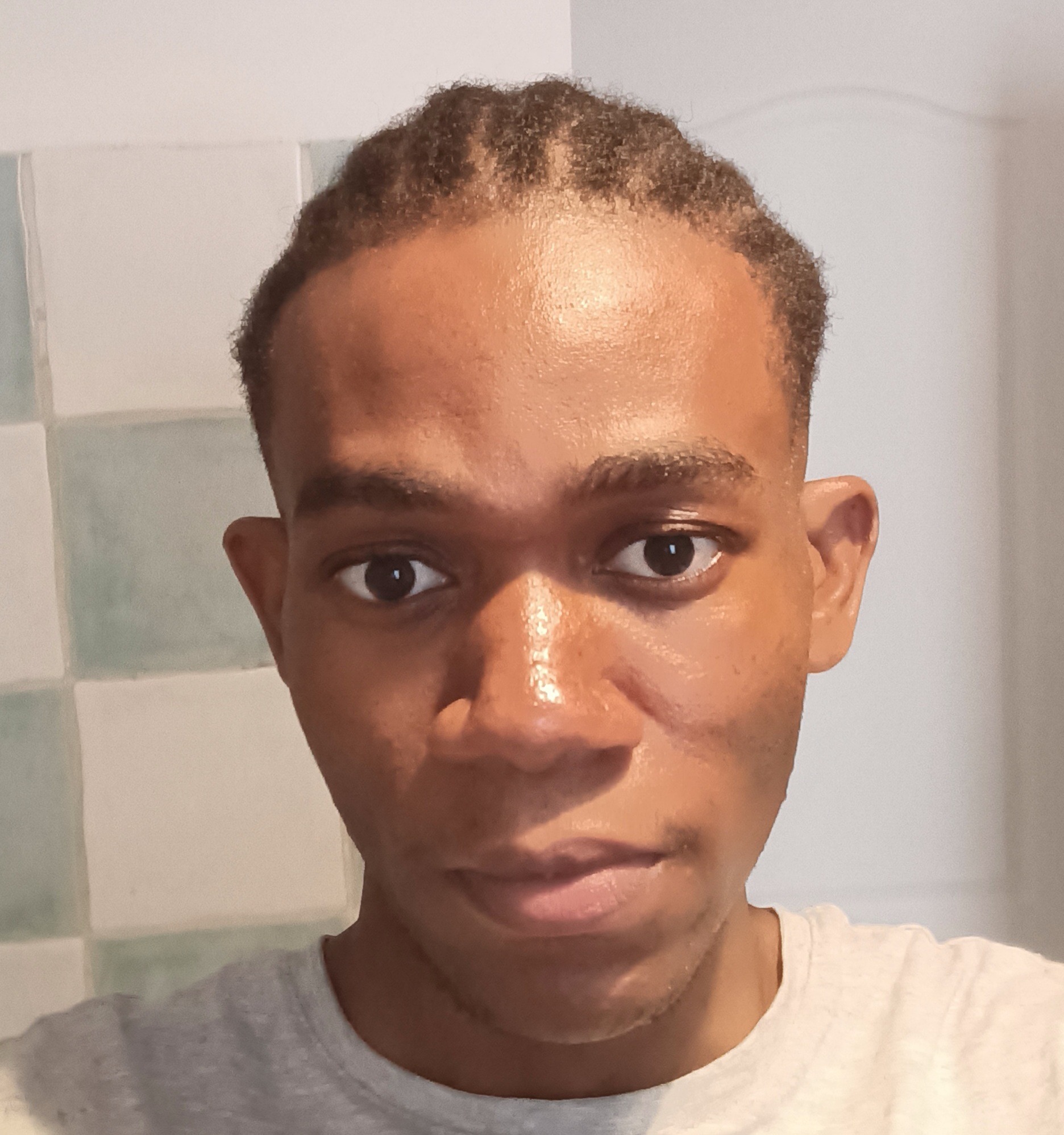 Profil de Cyrile, 26 ans, Gay Canada à Macklin