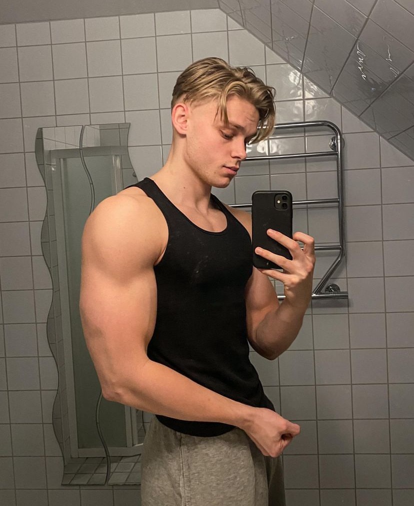 Profil de Ayaan, 21 ans, Gay Canada à Athabasca