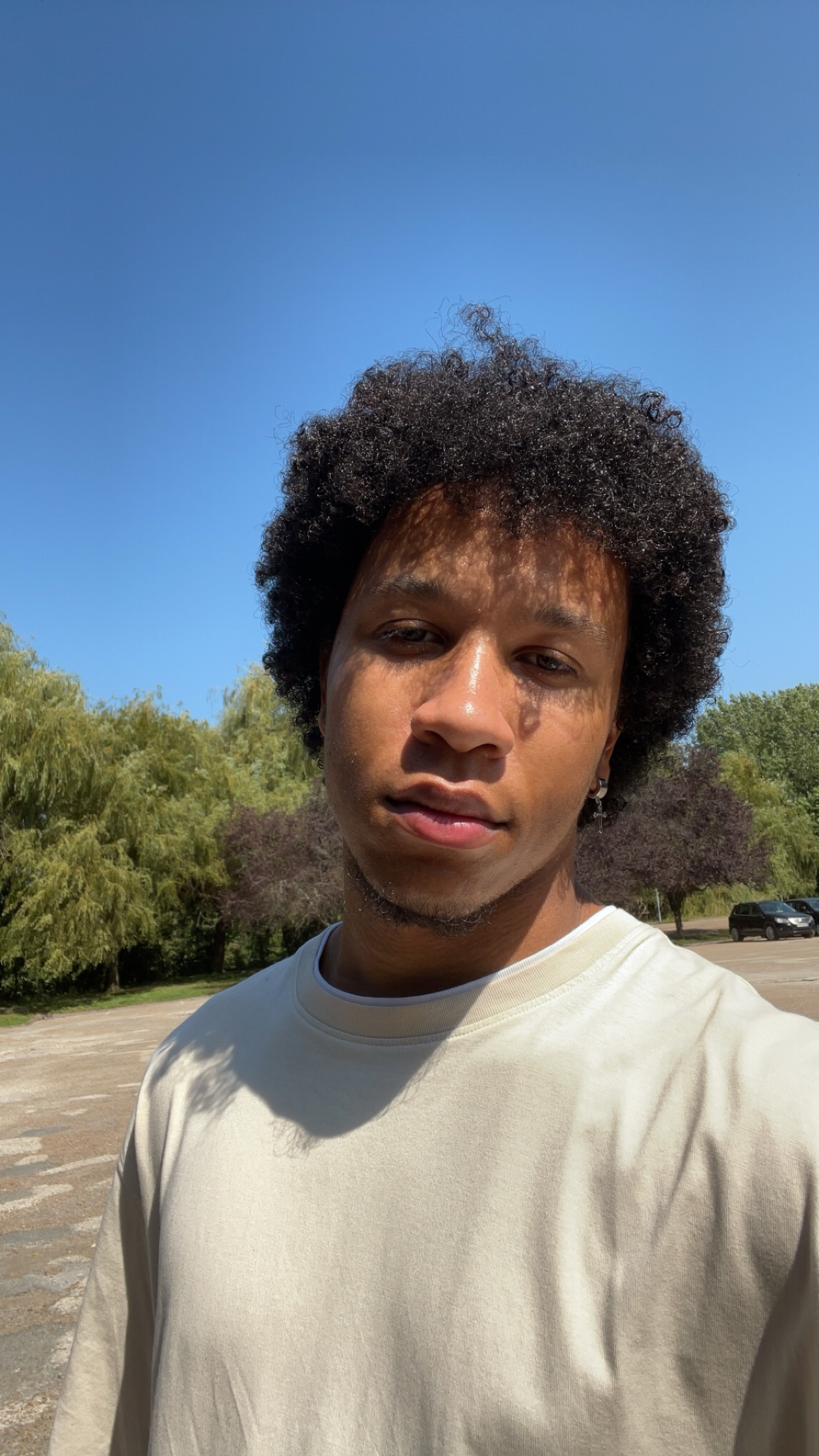 Profil de Idrissa, 21 ans, Gay Canada à Hinton