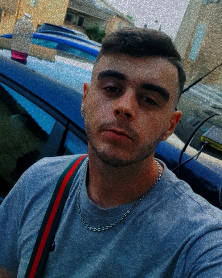 Profil de Badre, 21 ans, Gay Canada à Bawlf