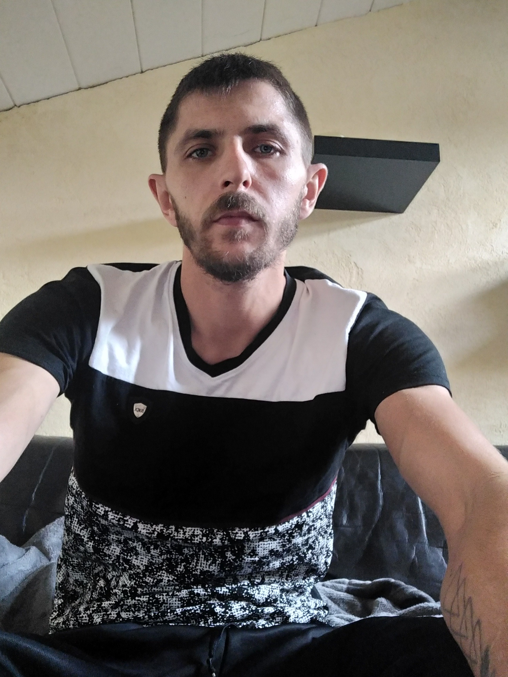 Profil de Mounim, 34 ans, Gay Canada à Lévis