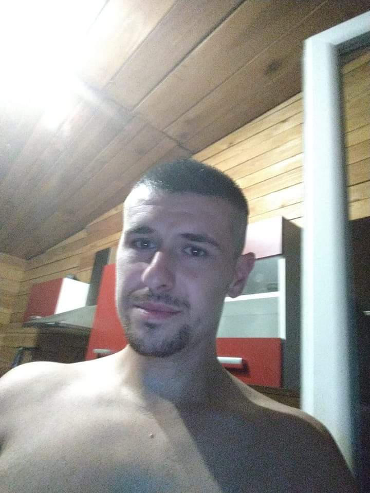Profil de Bugra, 29 ans, Gay Canada à Brock