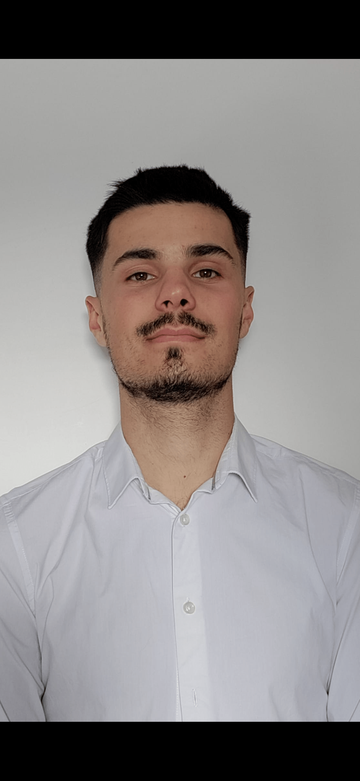Profil de Ghali, 22 ans, Gay Canada à Bawlf