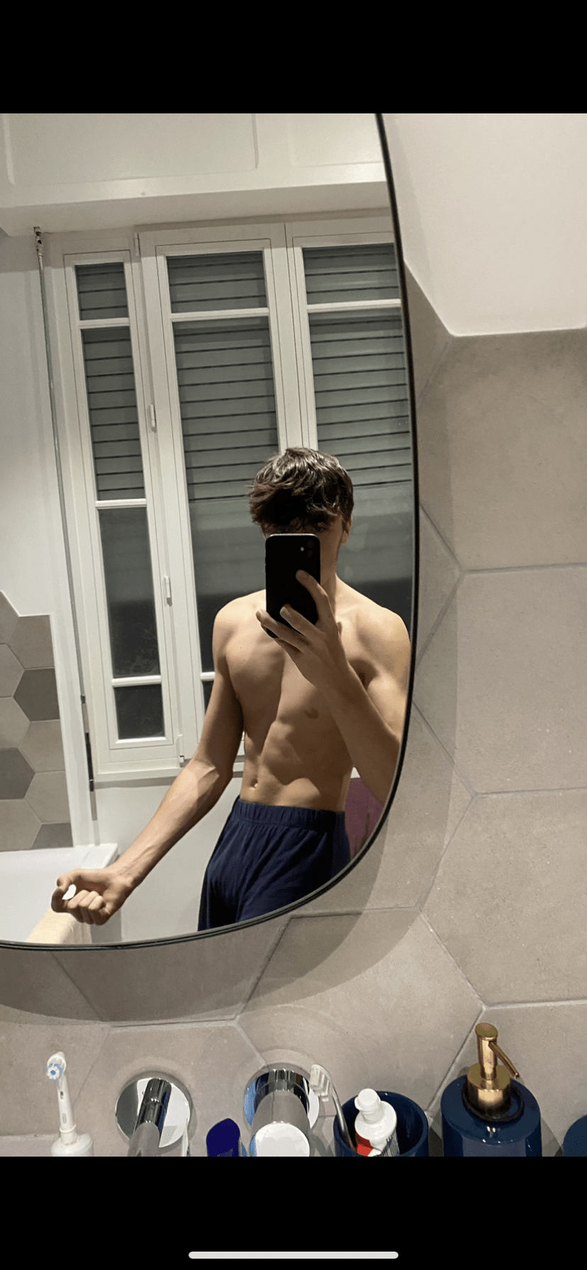 Profil de Stanyslas, 18 ans, Gay Canada à Saint-Mathieu