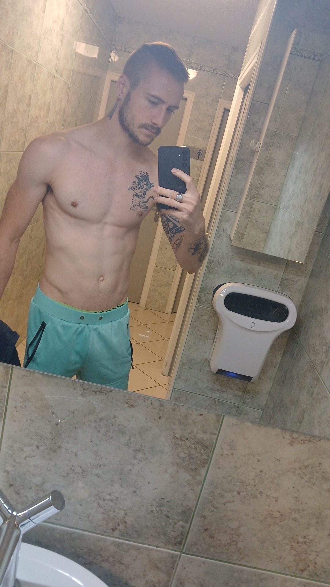 Profil de Imani, 26 ans, Gay Canada à Elkhorn